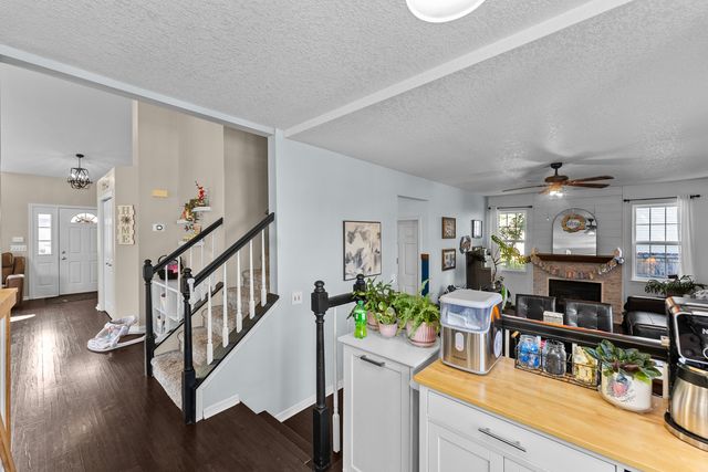 311 8th Avenue, Hampton, IL 61256