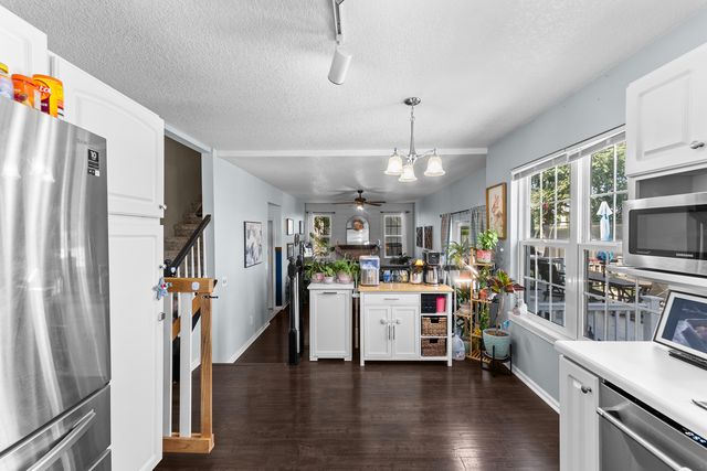 311 8th Avenue, Hampton, IL 61256