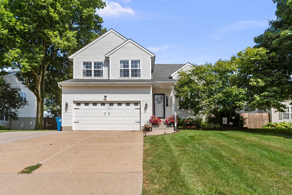 311 8th Avenue, Hampton, IL 61256