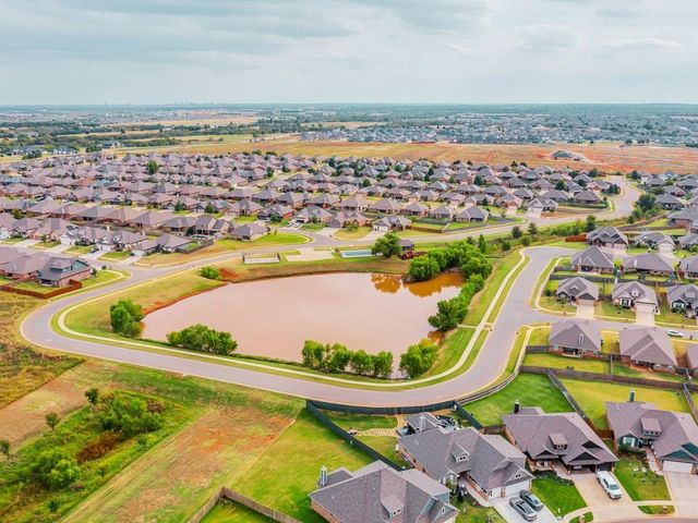 8225 NW 163rd Terrace, Edmond, OK 73013