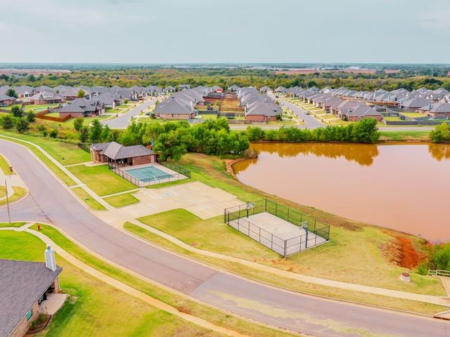 8225 NW 163rd Terrace, Edmond, OK 73013