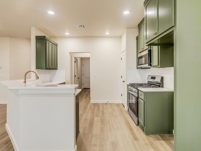 8225 NW 163rd Terrace, Edmond, OK 73013