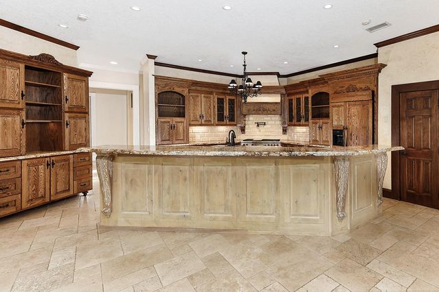 58 Red Sable Drive, The Woodlands, TX 77380