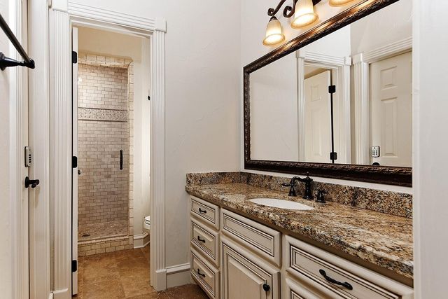 58 Red Sable Drive, The Woodlands, TX 77380