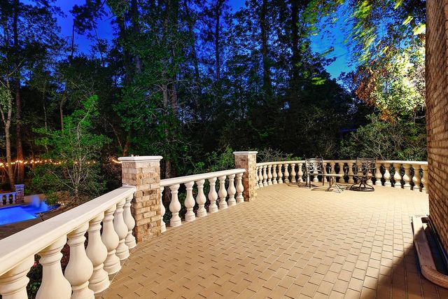 58 Red Sable Drive, The Woodlands, TX 77380