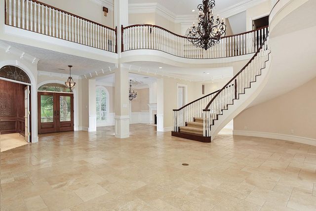 58 Red Sable Drive, The Woodlands, TX 77380