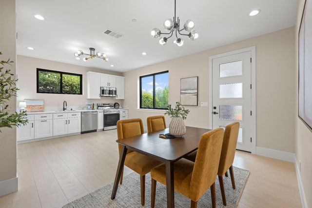 3271 Woodleigh Ln, Cameron Park, CA 95682