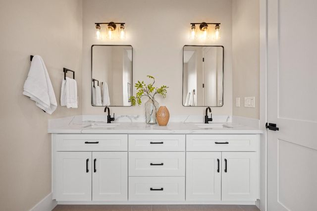 3271 Woodleigh Ln, Cameron Park, CA 95682