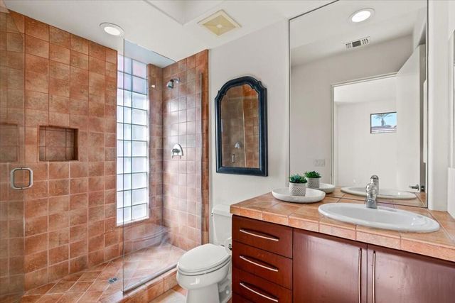 50380 Via Serenidad, La Quinta, CA 92253