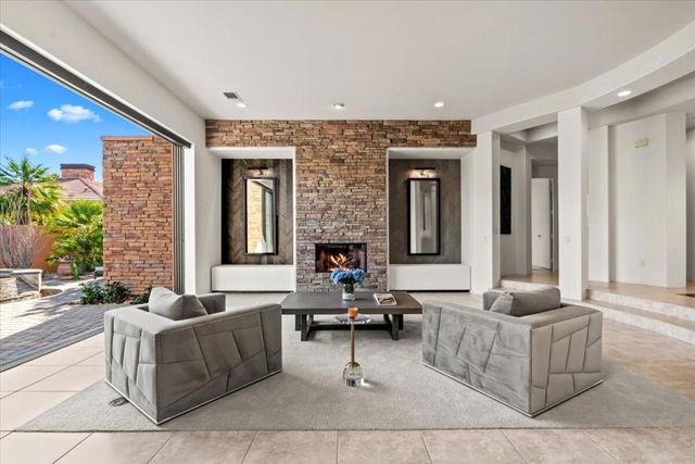 50380 Via Serenidad, La Quinta, CA 92253