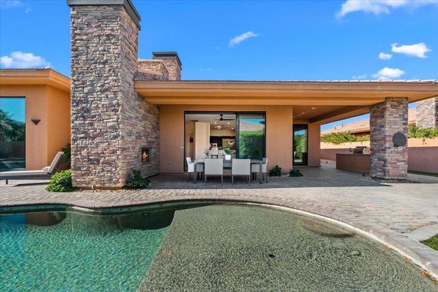 50380 Via Serenidad, La Quinta, CA 92253