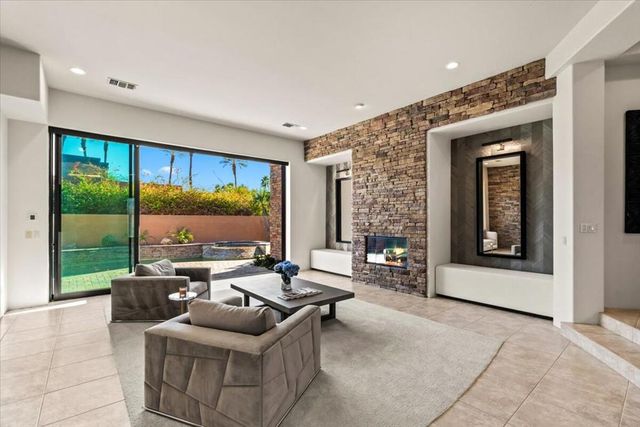 50380 Via Serenidad, La Quinta, CA 92253