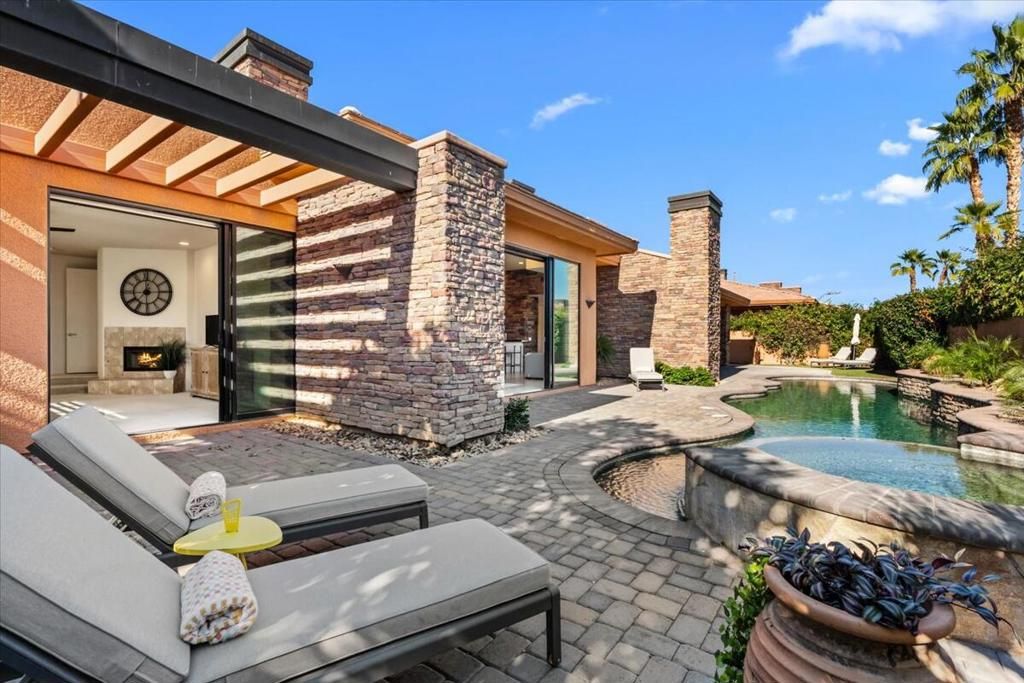 50380 Via Serenidad, La Quinta, CA 92253