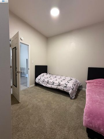 550 Marina Blvd, San Leandro, CA 94577