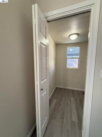 550 Marina Blvd, San Leandro, CA 94577