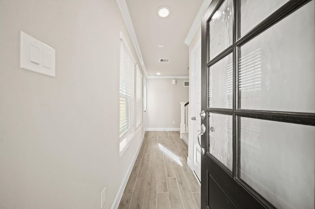 3020 Ventas Drive, Houston, TX 77047