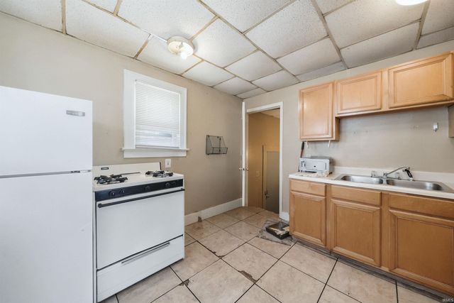 3423 S Anthony Boulevard, Fort Wayne, IN 46806
