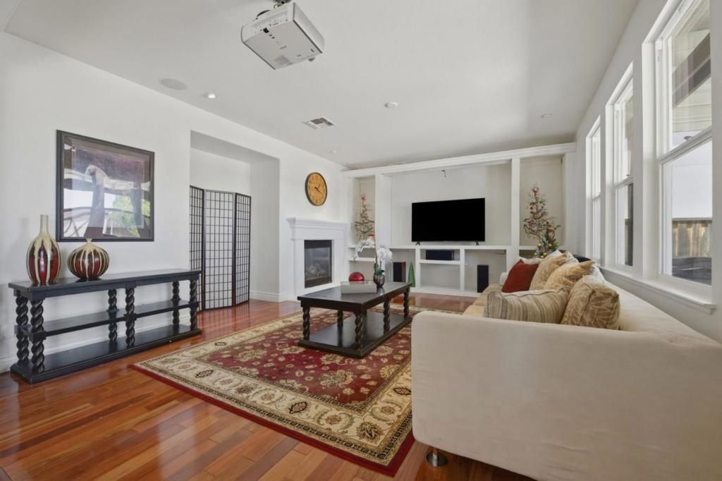 Image 15 of property listing at 9632 Cherrywood Court, Gilroy, CA 95020