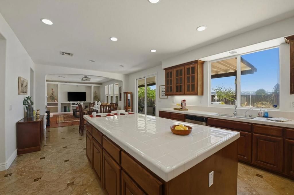 Image 25 of property listing at 9632 Cherrywood Court, Gilroy, CA 95020