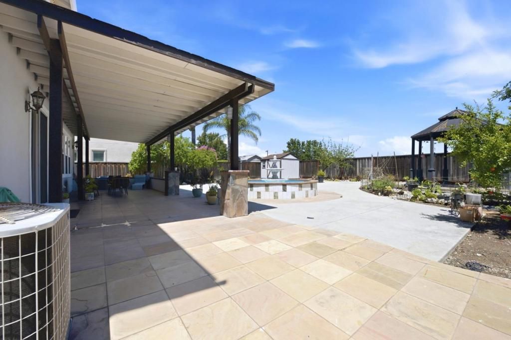 Image 43 of property listing at 9632 Cherrywood Court, Gilroy, CA 95020