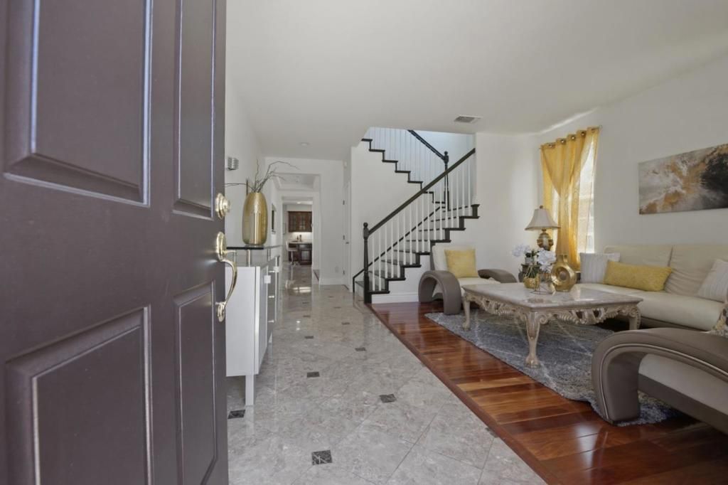 Image 6 of property listing at 9632 Cherrywood Court, Gilroy, CA 95020