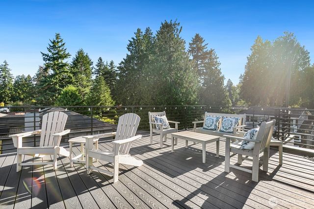 12734 B 7th Avenue NW, Seattle, WA 98177