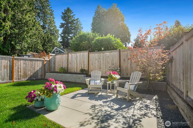 12734 B 7th Avenue NW, Seattle, WA 98177