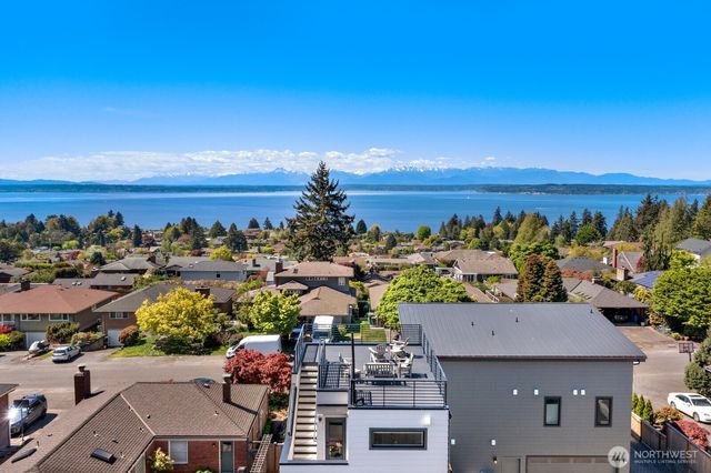 12734 B 7th Avenue NW, Seattle, WA 98177