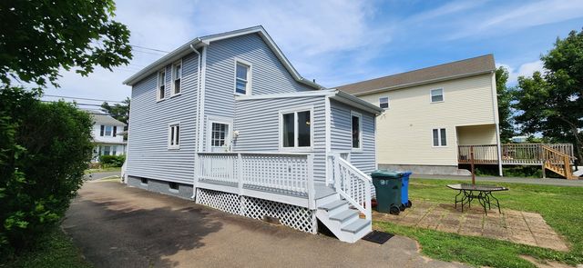 108 School Street, Hamden, CT 06518