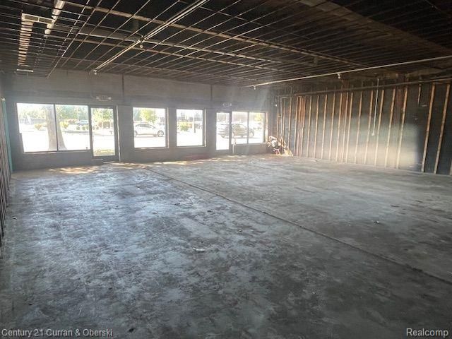 29920 FORD Road, Garden City, MI 48135
