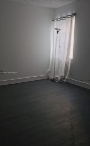 6055 W 19th Avenue 209, Hialeah, FL 33012