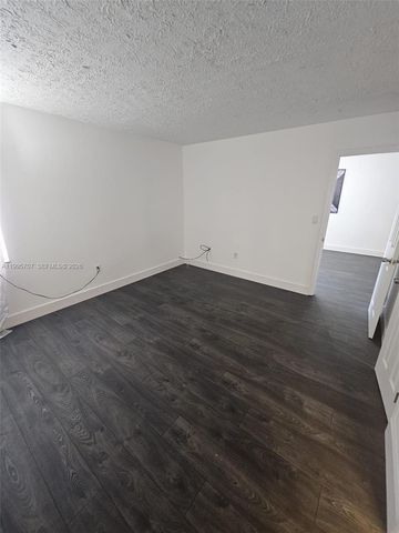 6055 W 19th Avenue 209, Hialeah, FL 33012