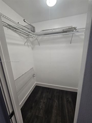 6055 W 19th Avenue 209, Hialeah, FL 33012