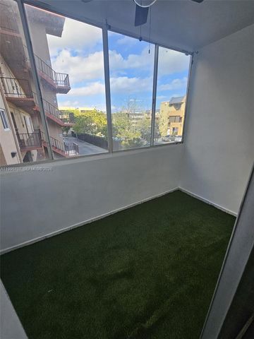 6055 W 19th Avenue 209, Hialeah, FL 33012