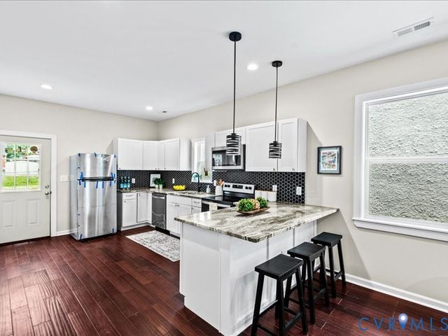 1205 N 35th St, Richmond, VA 23223
