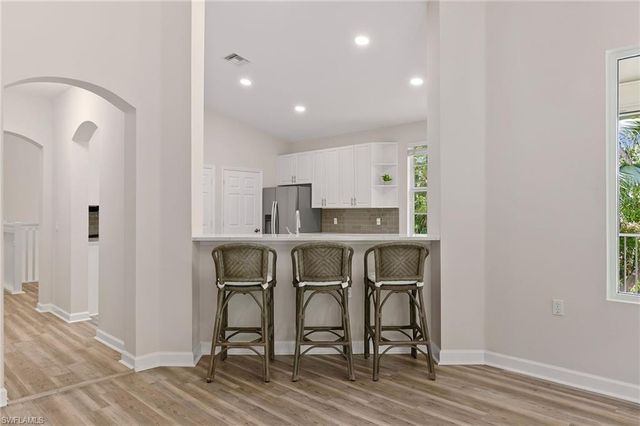 20290 Burnside PL 1102, Estero, FL 33928