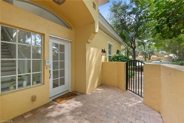 20290 Burnside PL 1102, Estero, FL 33928
