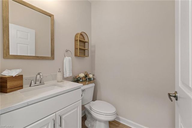 20290 Burnside PL 1102, Estero, FL 33928