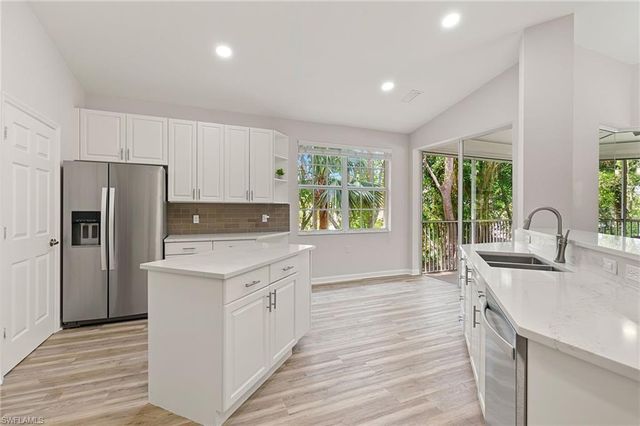 20290 Burnside PL 1102, Estero, FL 33928