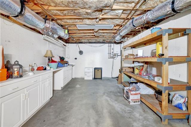 1895 Meadowchase Court, Snellville, GA 30078