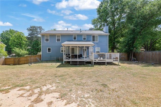 1895 Meadowchase Court, Snellville, GA 30078