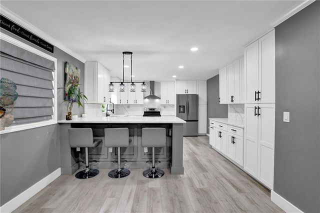 1895 Meadowchase Court, Snellville, GA 30078
