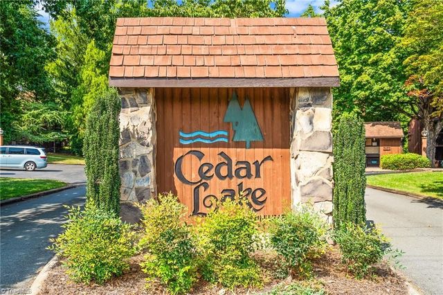 128 Cedar Lake Trail, Winston-salem, NC 27104