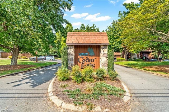128 Cedar Lake Trail, Winston-salem, NC 27104