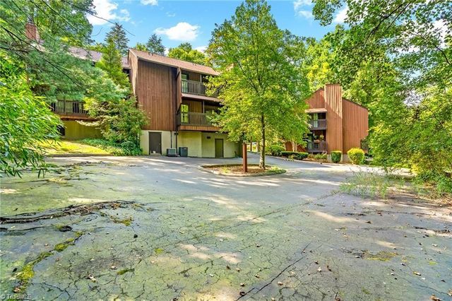 128 Cedar Lake Trail, Winston-salem, NC 27104
