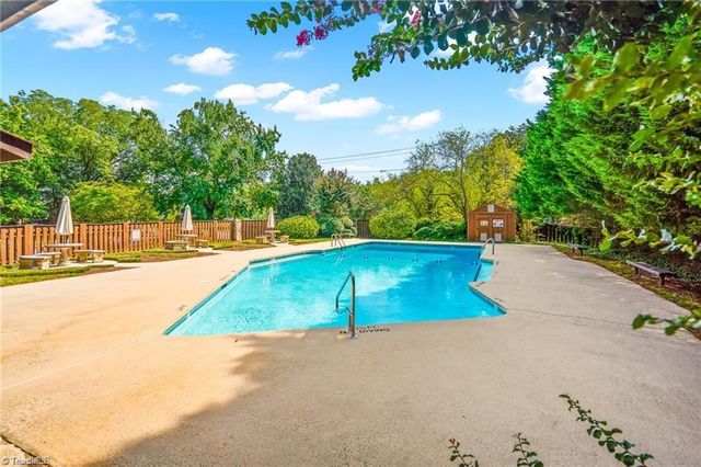 128 Cedar Lake Trail, Winston-salem, NC 27104