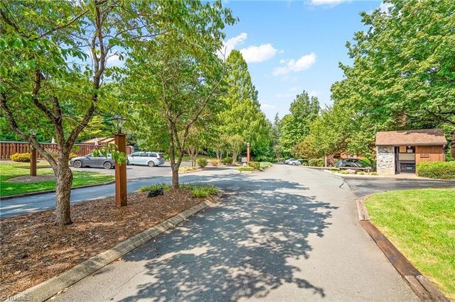 128 Cedar Lake Trail, Winston-salem, NC 27104