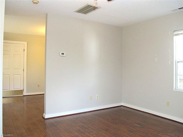 701 Pilgrim Ford Court, Clemmons, NC 27012