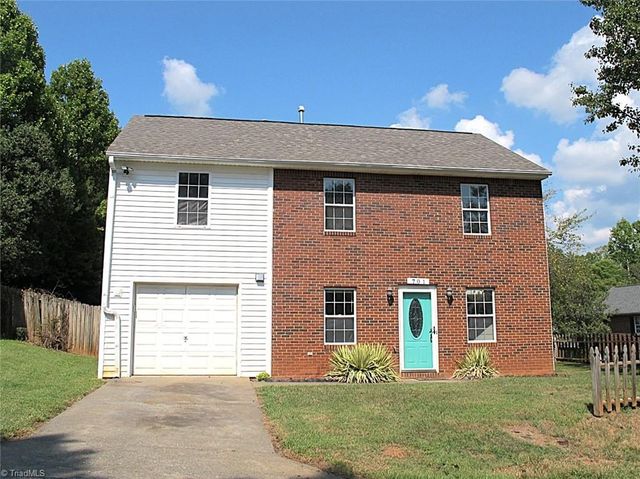 701 Pilgrim Ford Court, Clemmons, NC 27012