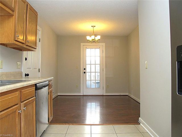 701 Pilgrim Ford Court, Clemmons, NC 27012